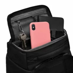 Db Journey Hugger Rucksack 20 L Black Out 12 Db Journey Hugger Rucksack 20 L Black Out -Reisenthel Verkauf 1000174004901 5 900x900