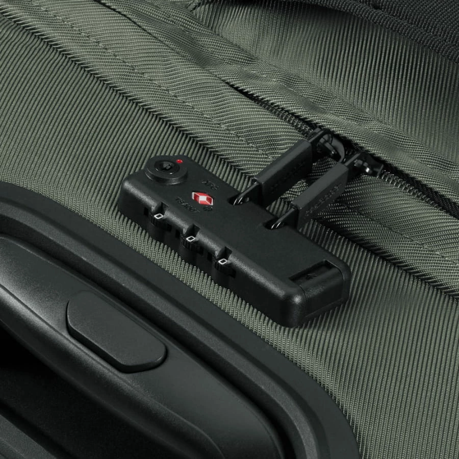 American Tourister Urban Track Reisetasche M Dark Khaki 6 American Tourister Urban Track Reisetasche M Dark Khaki – Bild 6