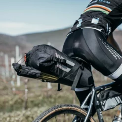 Jack Wolfskin Seat Bag Fahrradtasche Flash Black 5 Jack Wolfskin Seat Bag Fahrradtasche Flash Black -Reisenthel Verkauf 2010551 6699 3 900x900