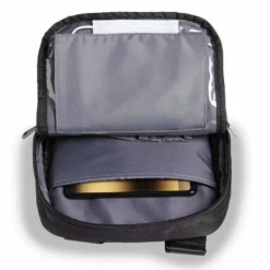 Stratic Pure Messenger Bag S Black -Reisenthel Verkauf PURE black tasche2 tablet 900x900